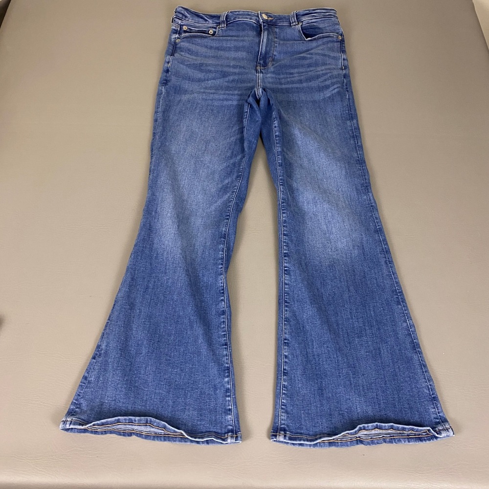 American Eagle Super Hi-Rise Flare Jeans Women's Size 16 Reg Blue Stretch *